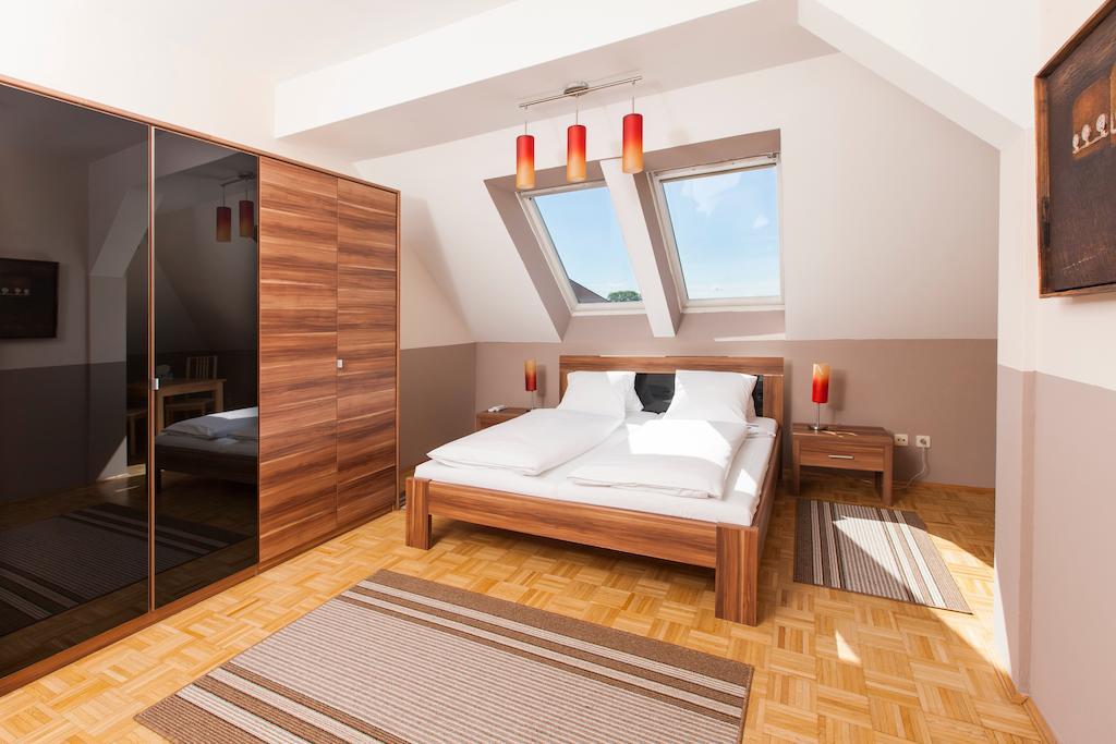 Feldkirchnerhof Otel Feldkirchen bei Graz Oda fotoğraf